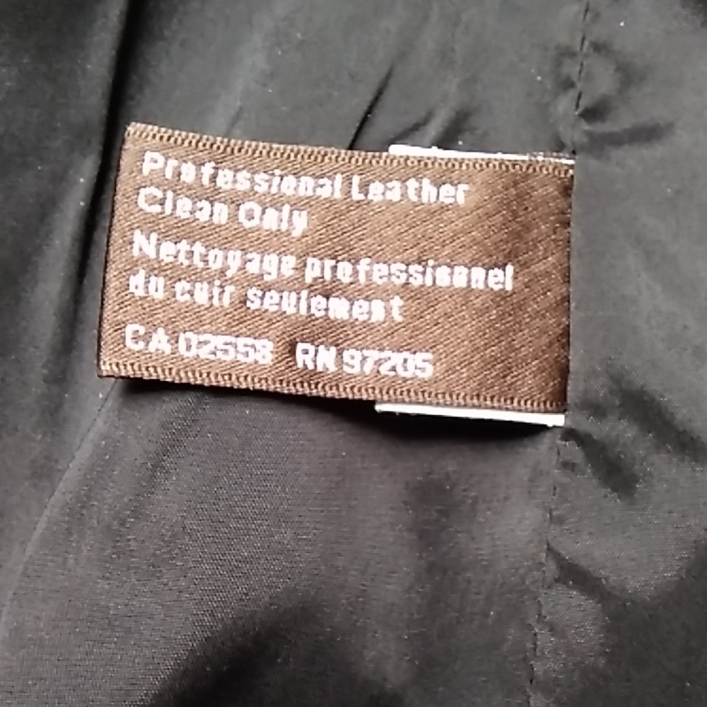 ⭐️Danier Leather Jacket - Picture 9 of 14